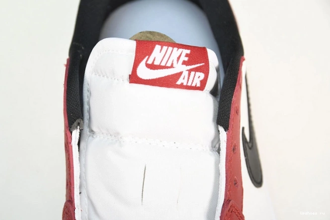    Low (2016) Jordan Chicago  705329-600 Retro 1 0501